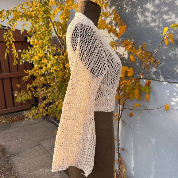 Must have Ivory open-weave wrap top - Picture 3 of 9